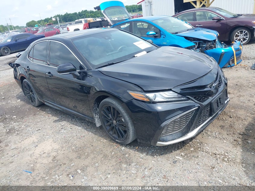 2021 TOYOTA CAMRY  (VIN: 4T1K61AKXMU421845)