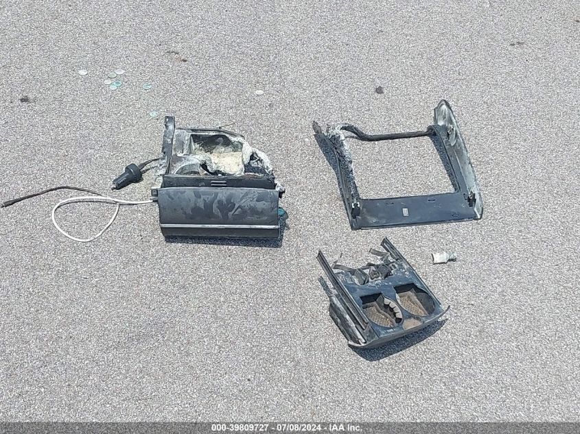 2003 GMC Yukon Xl 1500 Denali VIN: 1GKFK66U43J296791 Lot: 39809727