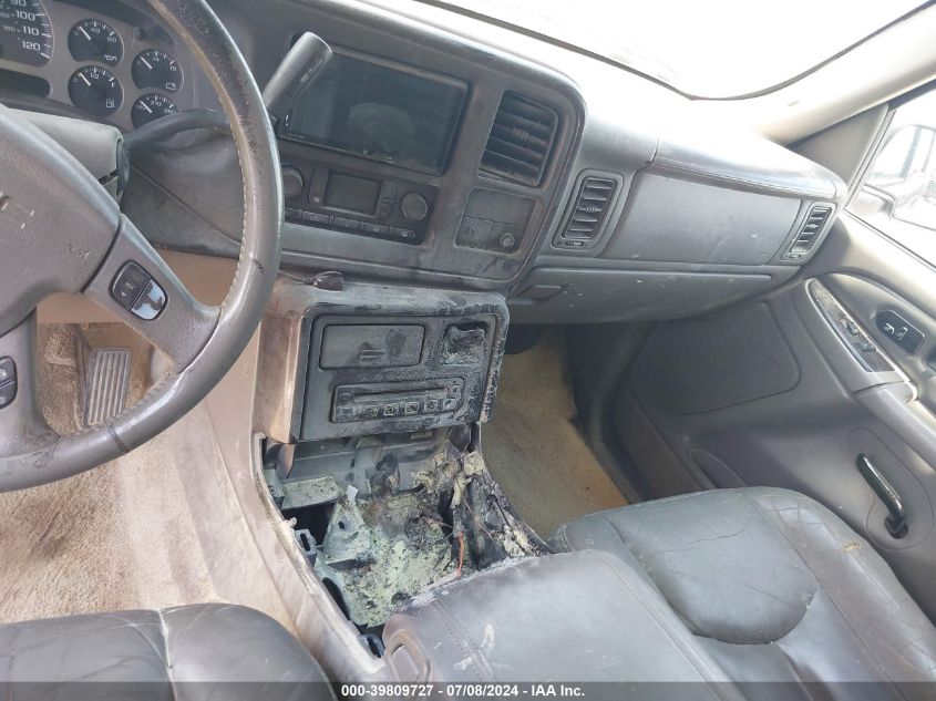 2003 GMC Yukon Xl 1500 Denali VIN: 1GKFK66U43J296791 Lot: 39809727