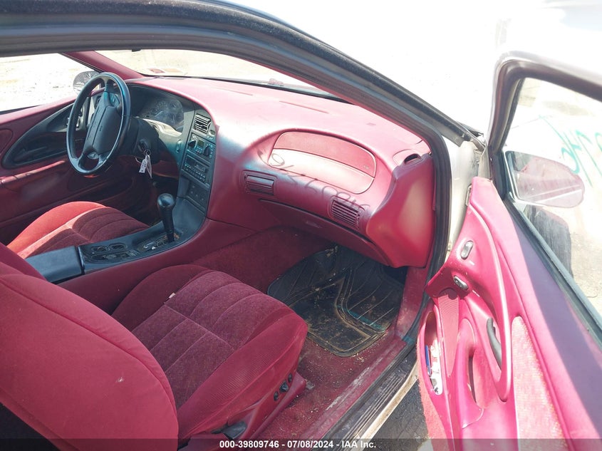 1994 Ford Thunderbird Lx VIN: 1FALP6241RH109213 Lot: 39809746