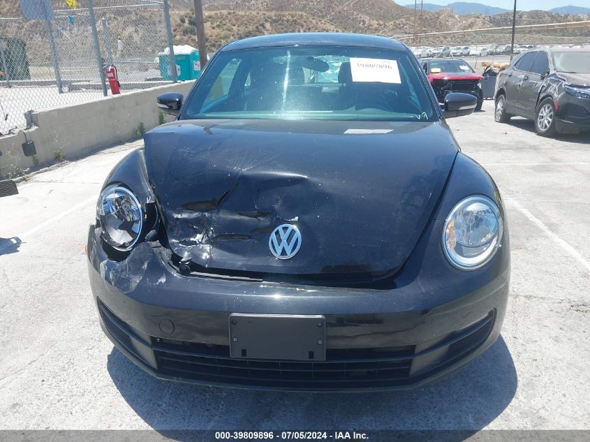 2012 Volkswagen Beetle 2.5L VIN: 3VWJP7AT2CM609607 Lot: 39809896