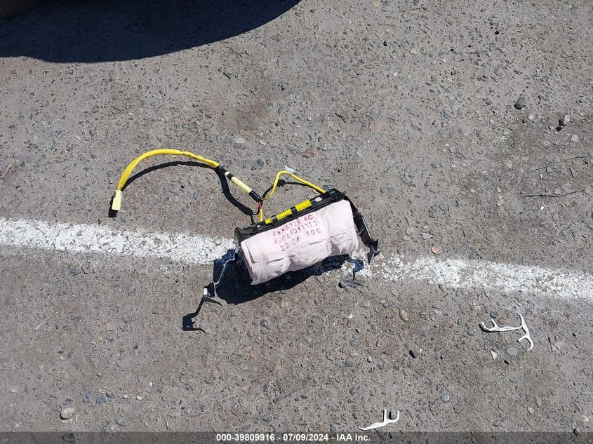 2010 Toyota Corolla Le VIN: 2T1BU4EE5AC400006 Lot: 39809916