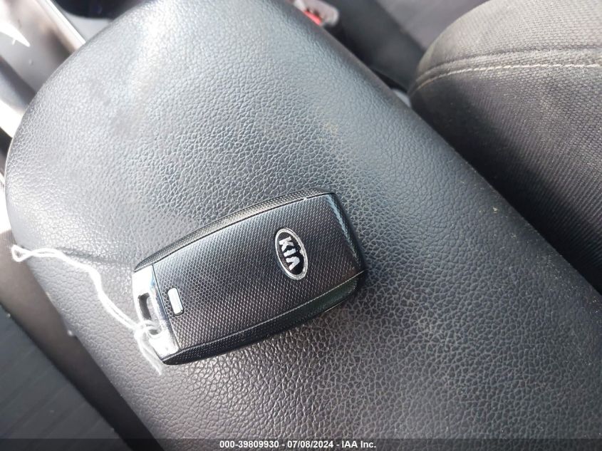 2017 Kia Forte S VIN: 3KPFL4A71HE043110 Lot: 39809930