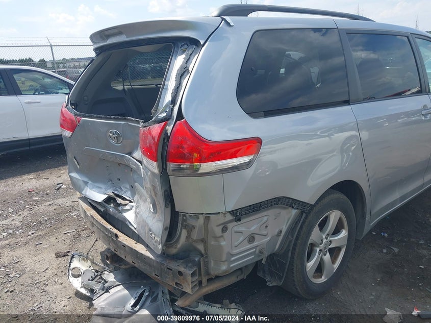 2014 Toyota Sienna Le V6 8 Passenger VIN: 5TDKK3DC2ES508807 Lot: 39809976