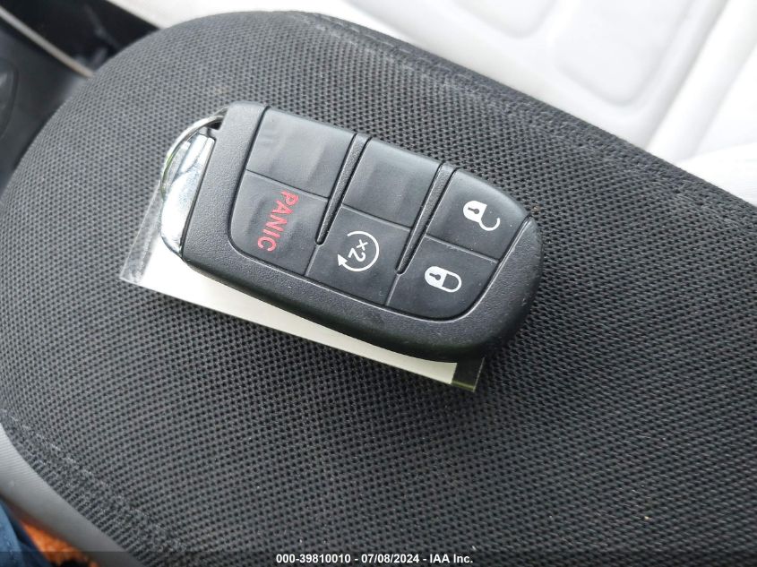 2018 Jeep Renegade Latitude Fwd VIN: ZACCJABB0JPJ59222 Lot: 39810010