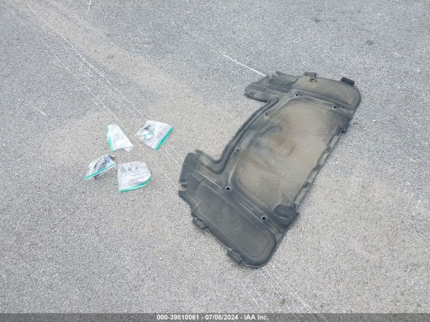 2006 BMW 325I I Automatic VIN: WBAVB175X6NH93472 Lot: 39810061