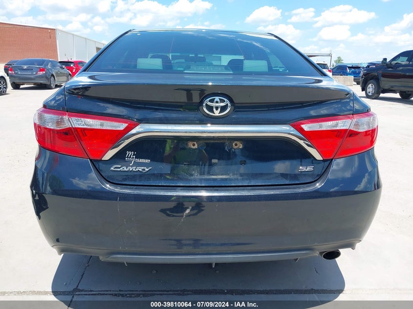2015 TOYOTA CAMRY SE - 4T1BF1FKXFU110900