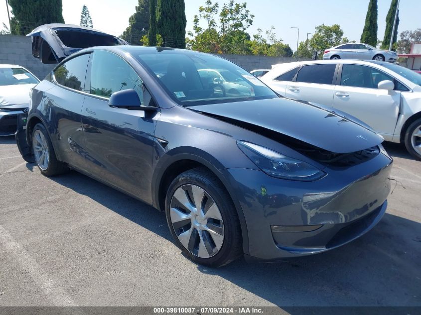 7SAYGAEE6NF489671 2022 TESLA MODEL Y - Image 1