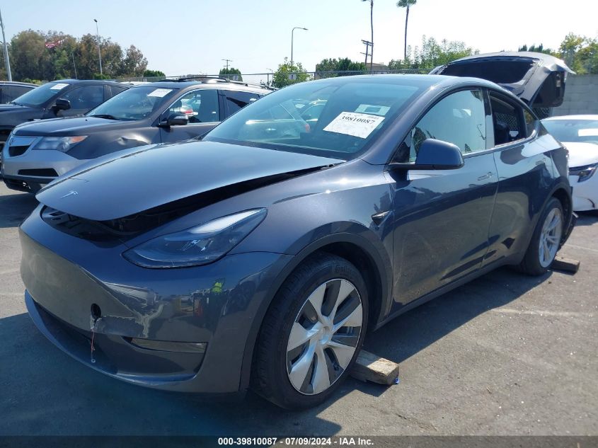 7SAYGAEE6NF489671 2022 TESLA MODEL Y - Image 2