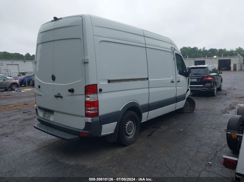 VIN WD3PE7CD6GP220651 2016 MERCEDES-BENZ SPRINTER 2500 no.4