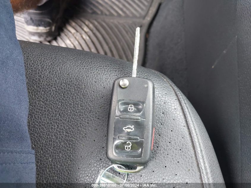 2013 Volkswagen Passat 2.5L Wolfsburg Edition VIN: 1VWAH7A31DC146441 Lot: 39810160