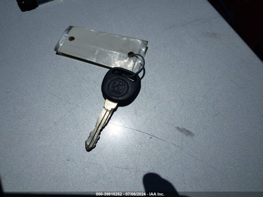 2002 Saturn L-Series L200 VIN: 1G8JU54F22Y583836 Lot: 39810252