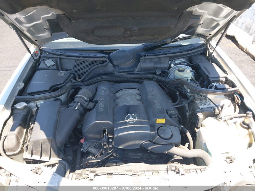 2002 Mercedes-Benz E 320 VIN: WDBJH65J42X077139 Lot: 39810287