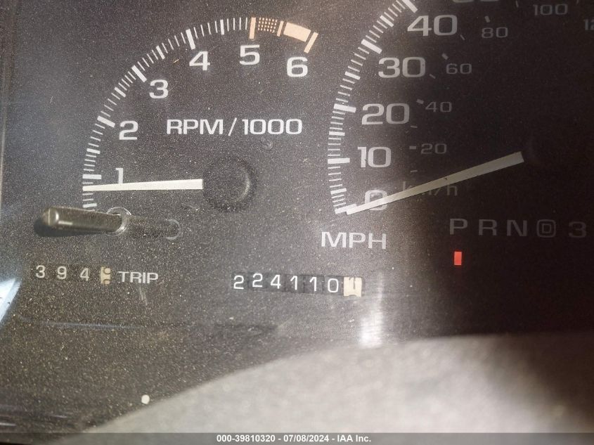 2000 Chevrolet Tahoe Limited VIN: 1GNEC13R2YR201216 Lot: 39810320