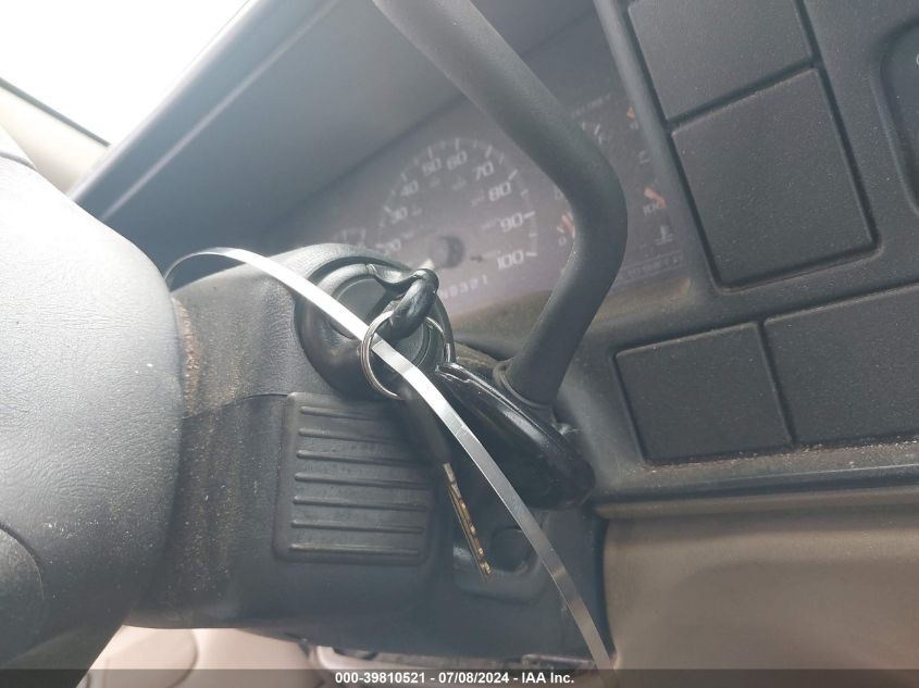 1999 Chevrolet Suburban 1500 Lt VIN: 3GNEC16R8XG107903 Lot: 39810521