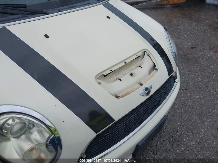 2007 Mini Cooper S VIN: WMWMF73557TL90941 Lot: 39810567