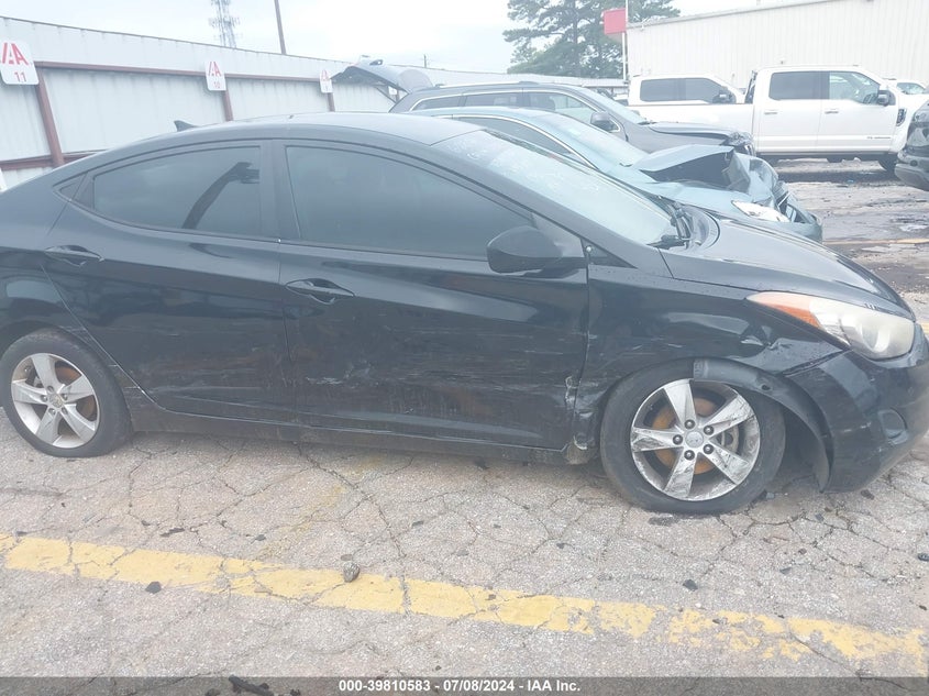 2013 Hyundai Elantra Gls/Limited VIN: 5NPDH4AE4DH361428 Lot: 39810583