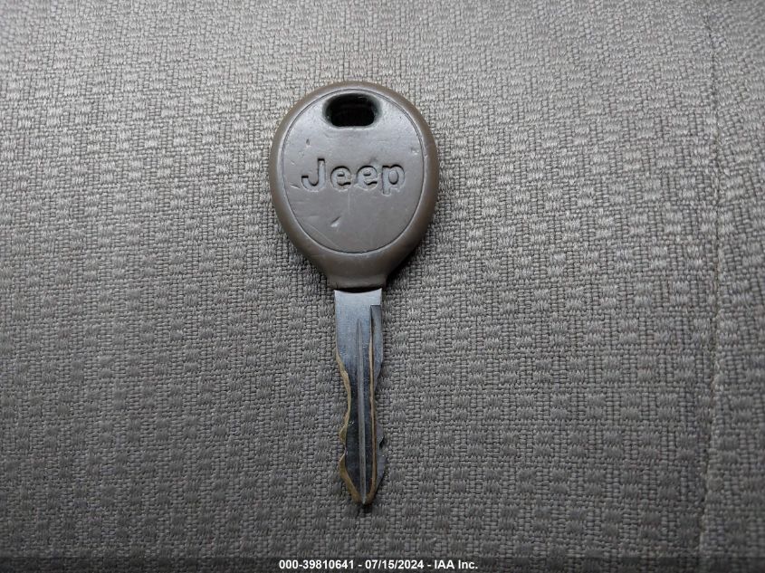 2002 Jeep Grand Cherokee Laredo VIN: 1J4GW48S22C295737 Lot: 39810641