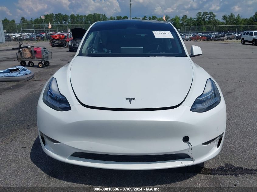 2022 Tesla Model Y Long Range Dual Motor All-Wheel Drive VIN: 7SAYGDEE8NA011881 Lot: 39810696