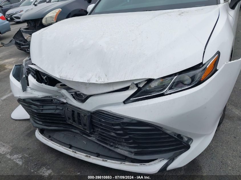 2019 Toyota Camry Le VIN: 4T1B11HK3KU255251 Lot: 39810883