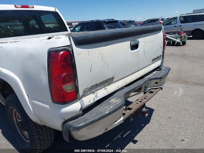 2004 Chevrolet Silverado 2500Hd Lt VIN: 1GCHK23U94F224166 Lot: 39810934