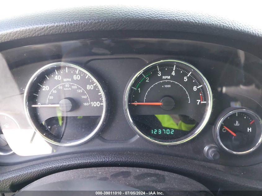 2013 Jeep Wrangler Unlimited Sahara VIN: 1C4HJWEG2DL671232 Lot: 39811010