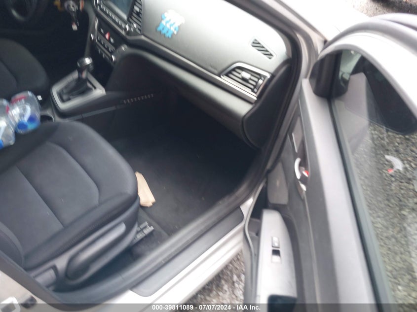 VIN 5NPD84LF5JH387926 2018 HYUNDAI ELANTRA SEL/VALUE/LIMITED