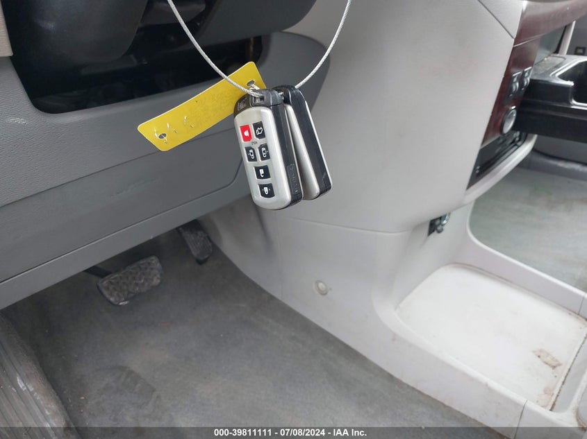 2012 Toyota Sienna Xle V6 8 Passenger VIN: 5TDYK3DC2CS188850 Lot: 39811111