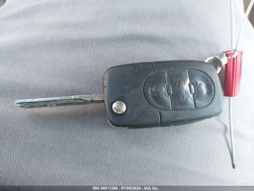 2004 Audi A4 1.8T VIN: WAUAC48H44K015136 Lot: 39811268