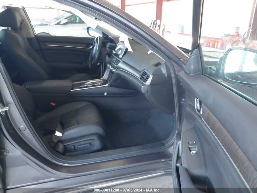 VIN 1HGCV3F95NA001928 2022 HONDA ACCORD HYBRID TOURING
