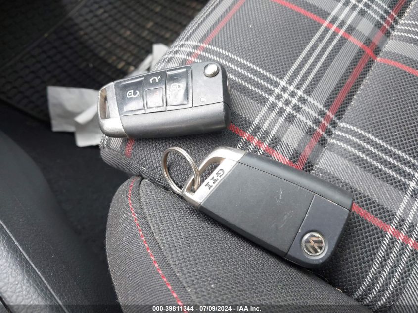 2017 Volkswagen Golf Gti Autobahn 4-Door/S 4-Door/Se 4-Door/Sport 4-Door VIN: 3VW547AU6HM010199 Lot: 39811344