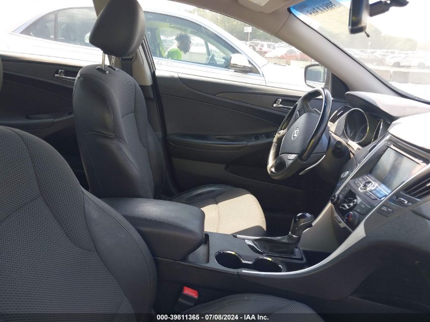 5NPEC4AC3CH403488 2012 Hyundai Sonata Se