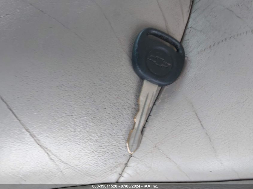 2003 Chevrolet Tahoe Lt VIN: 1GNEK13Z13J186623 Lot: 39811520