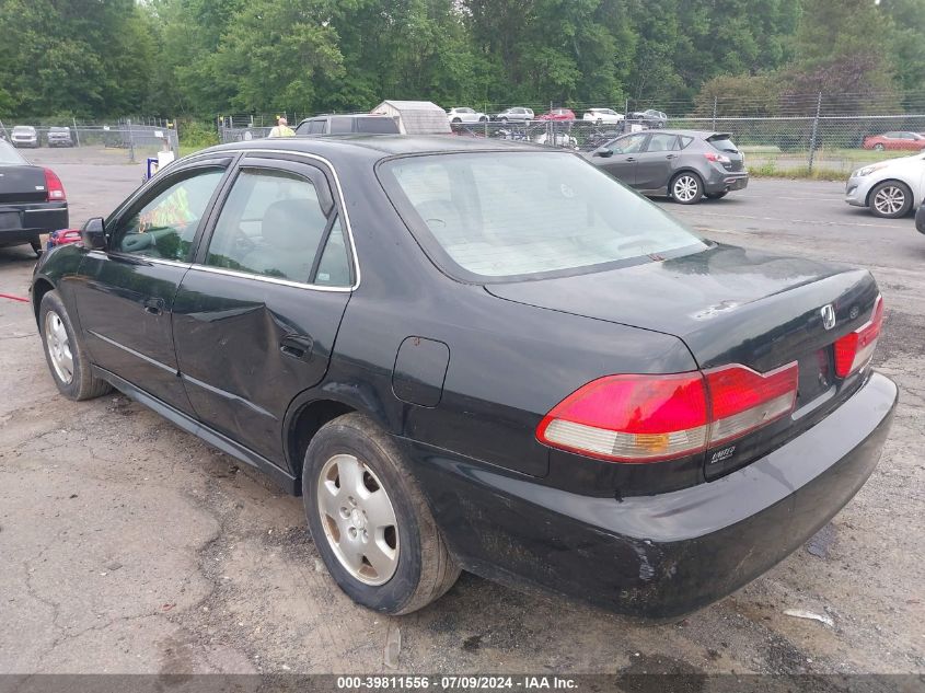 1HGCG16582A013689 | 2002 HONDA ACCORD