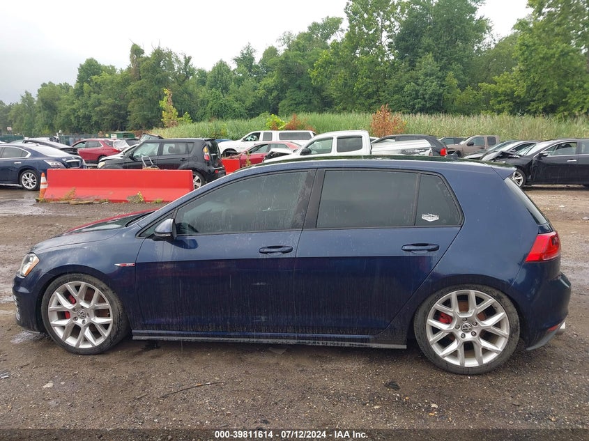 2015 VOLKSWAGEN GOLF GTI 2.0T SE 4-DOOR - 3VW4T7AU6FM016032