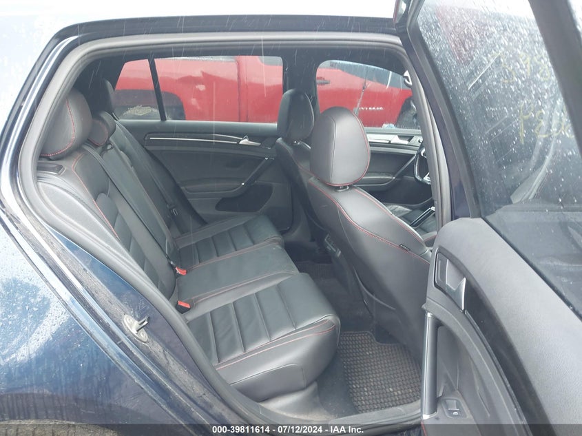 2015 VOLKSWAGEN GOLF GTI 2.0T SE 4-DOOR - 3VW4T7AU6FM016032