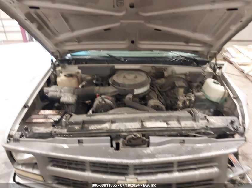 1994 Chevrolet Gmt-400 K2500 VIN: 1GCGK29N5RE279027 Lot: 39811665