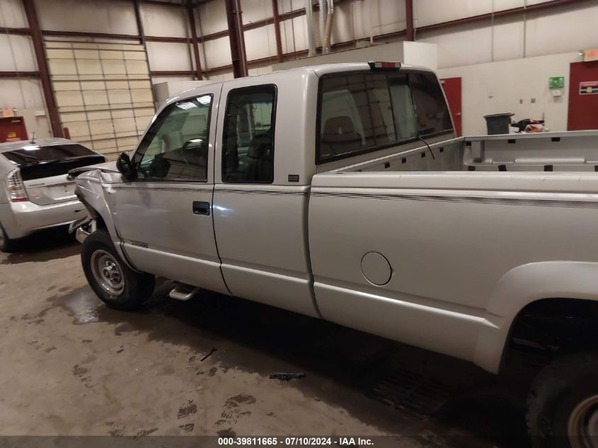 1994 Chevrolet Gmt-400 K2500 VIN: 1GCGK29N5RE279027 Lot: 39811665