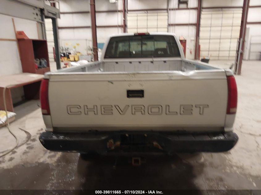 1994 Chevrolet Gmt-400 K2500 VIN: 1GCGK29N5RE279027 Lot: 39811665