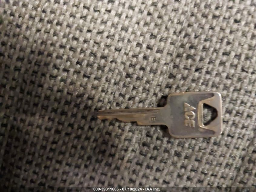 1994 Chevrolet Gmt-400 K2500 VIN: 1GCGK29N5RE279027 Lot: 39811665