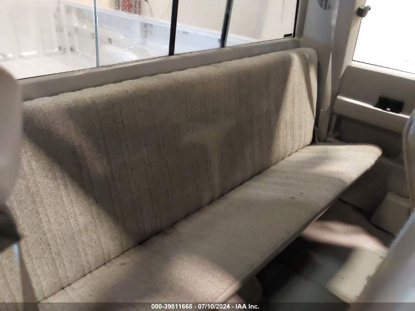 1994 Chevrolet Gmt-400 K2500 VIN: 1GCGK29N5RE279027 Lot: 39811665