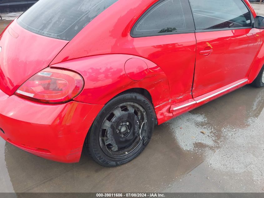 2014 Volkswagen Beetle 2.5L VIN: 3VWJP7AT3EM608811 Lot: 39811686