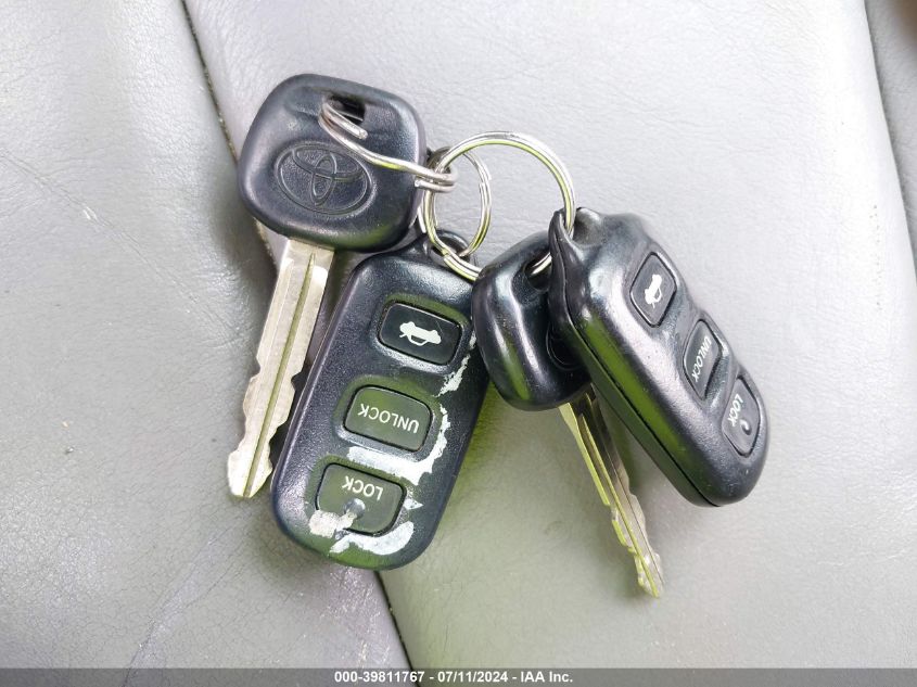 2000 Toyota Avalon Xls VIN: 4T1BF28BXYU021608 Lot: 39811767