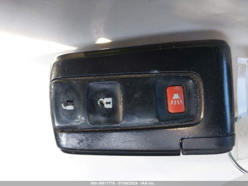 2004 Toyota Prius VIN: JTDKB20UX40045227 Lot: 39811776