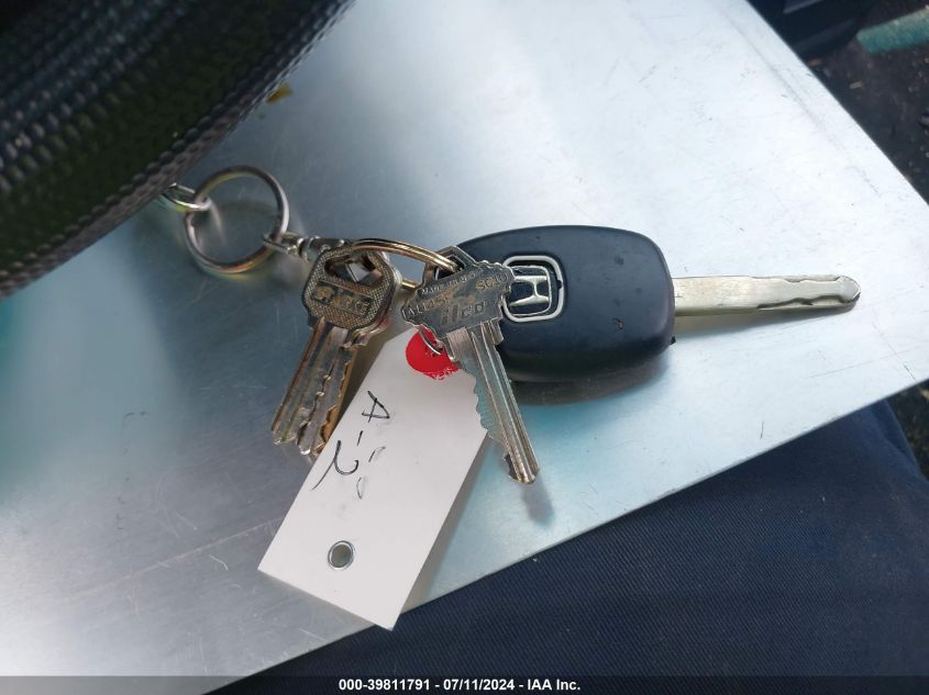 2005 Honda Cr-V Lx VIN: JHLRD68585C020312 Lot: 39811791