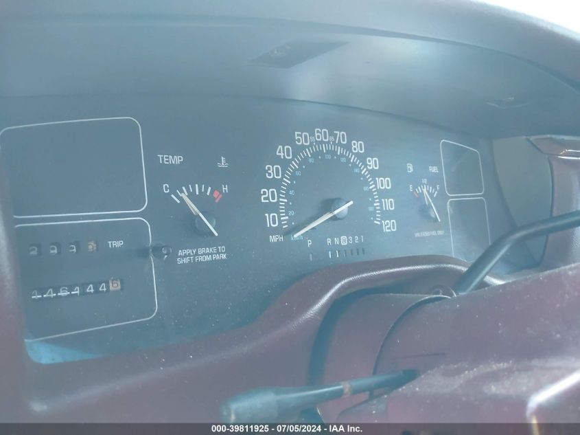 1994 Buick Roadmaster VIN: 1G4BN52P5RR438938 Lot: 39811925