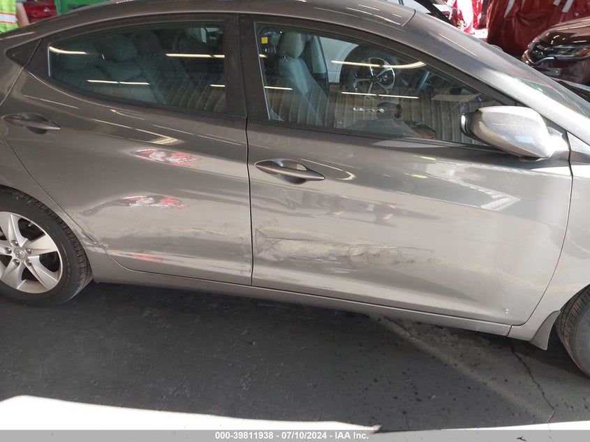 2013 Hyundai Elantra Gls/Limited VIN: 5NPDH4AE4DH243055 Lot: 39811938