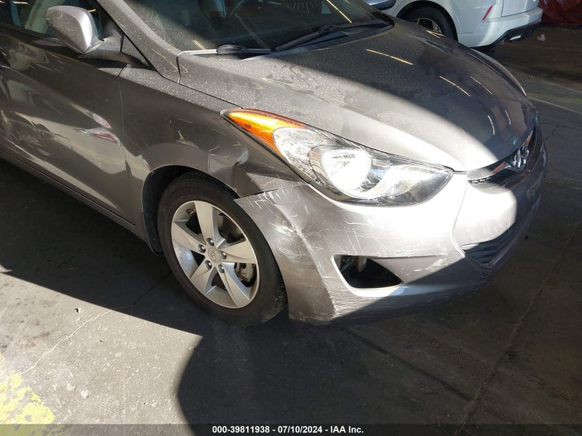 2013 Hyundai Elantra Gls/Limited VIN: 5NPDH4AE4DH243055 Lot: 39811938