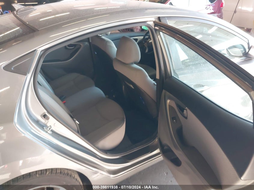 2013 Hyundai Elantra Gls/Limited VIN: 5NPDH4AE4DH243055 Lot: 39811938