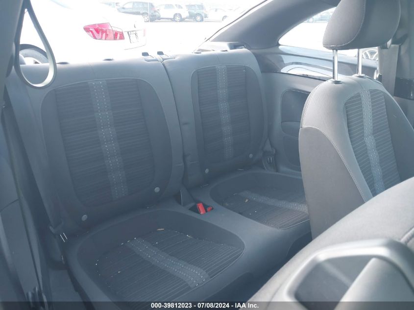 2013 VOLKSWAGEN BEETLE 2.0T TURBO - 3VWVA7ATXDM659563